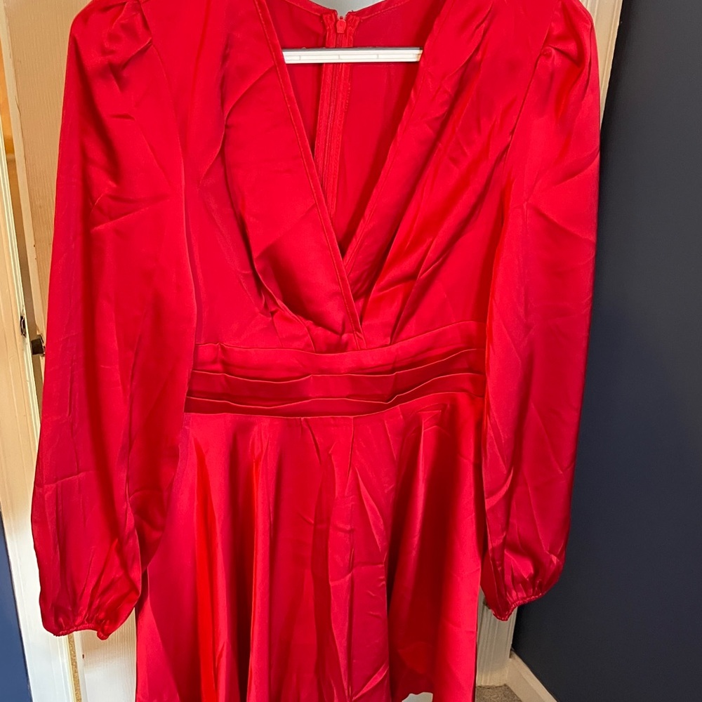 Red Silky Long Sleeve V Neck Dress M